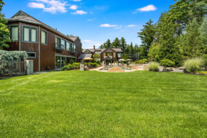44-NY305893